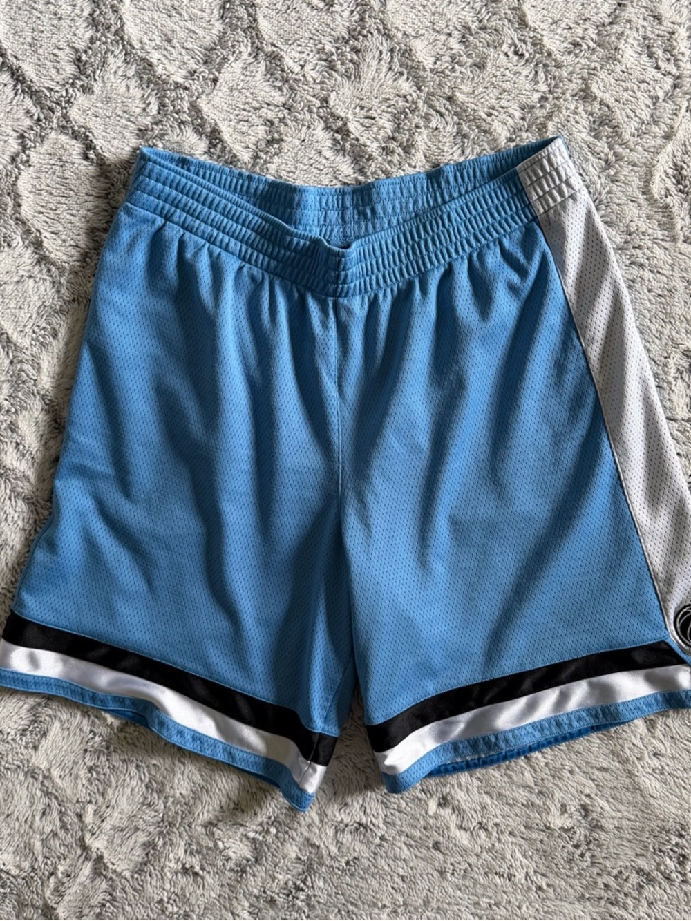Nike Basketball Mesh Athletic Shorts Men's Medium Baby Blue Vintage Y2K‎ Baggy